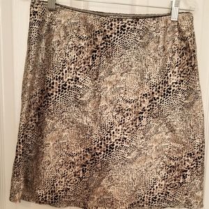 Polyester skirt, silky at touch